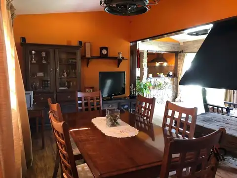 Venta Casa 2 dormitorios Juanicó 1/2 hectárea