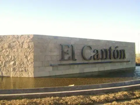 Terreno en Venta 20  mts Fondo