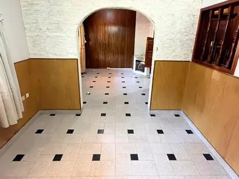 Depto Tipo Casa en Alquiler en Lanús Oeste, $ 750.000