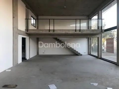 Piovano esquina Rivadavia 100