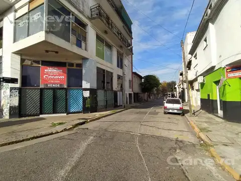 Local en Venta 40 años