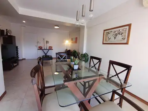 Departamento 4 ambientes con 2 baños