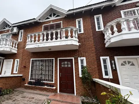 CASA 3 AMBIENTES TIPO DUPLEX BERAZATEGUI - APTO CREDITO