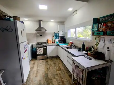 Casa 3 ambientes con 2 baños