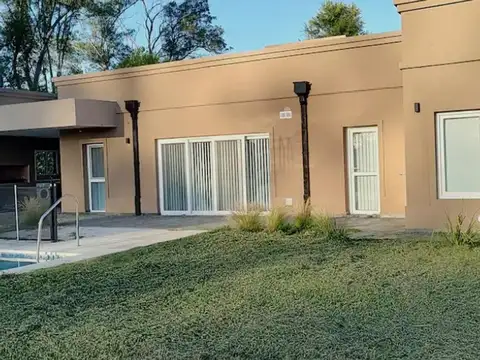 Casa 4 ambientes con 3 baños