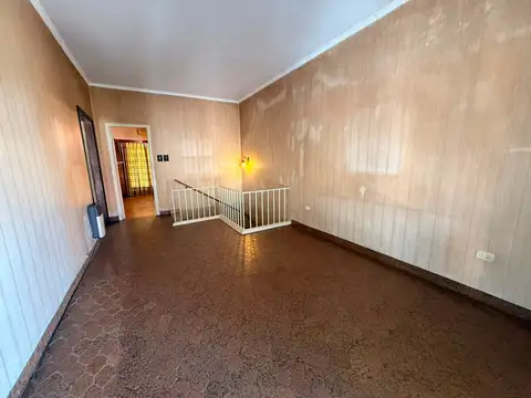 Depto Tipo Casa en Venta en Valentín Alsina, USD 89.900