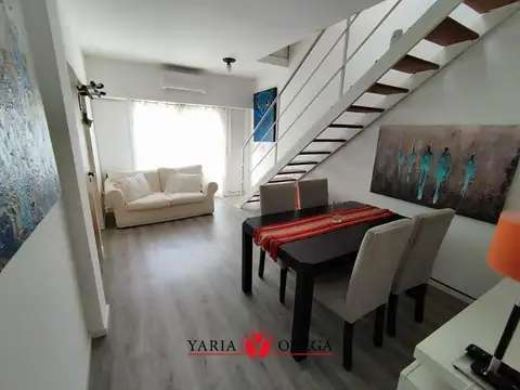 Depto Tipo Casa en Venta de 3 ambientes