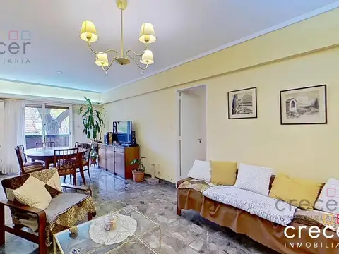 Departamento venta 5 ambientes con patio, 2 balcones y cochera fija en Colegiales