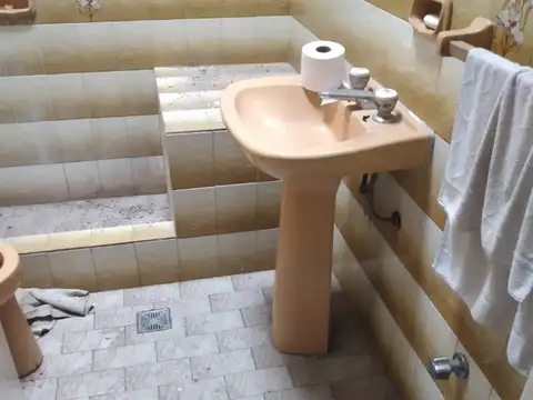 Casa en Venta en Barrio Don Bosco, USD 180.000