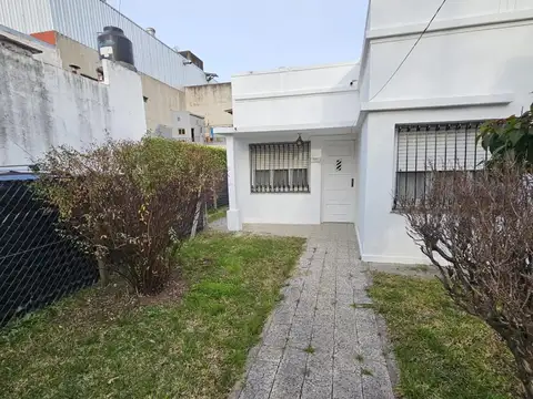 Depto Tipo Casa en Venta en Villa Maipú, USD 75.000