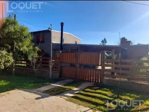 Venta de Casa dos dormitorios, pileta, a solo 50 metros de Ruta 1 en San Jose del Rincon Santa Fe