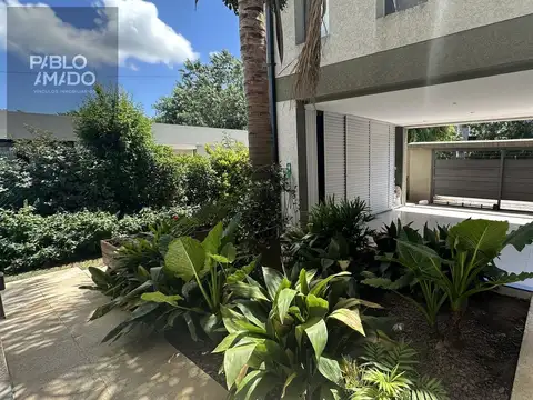 Casa 6 ambientes con 4 baños