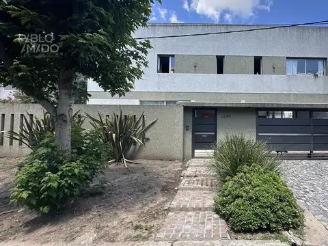 Casa en  Don Carlos. 132 bis y 507