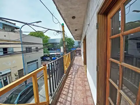 Depto Tipo Casa en Alquiler de 3 dormitorios