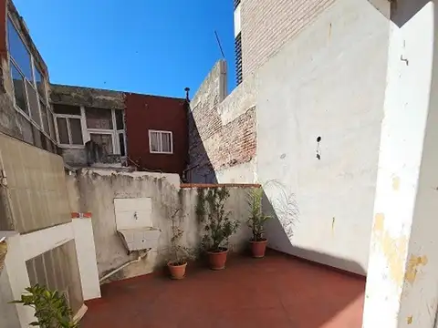 Depto Tipo Casa en Venta al Este