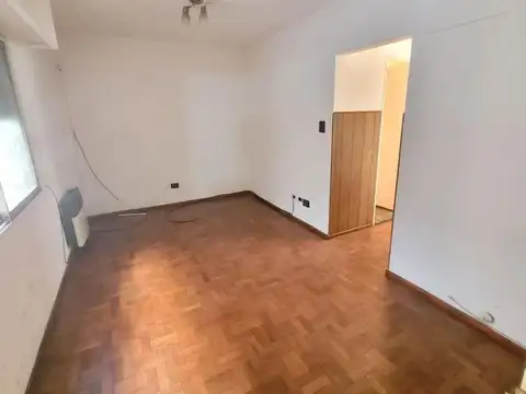 Departamento en Pichincha 3 dormitorios (2do piso por escalera)