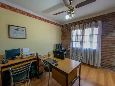 Venta -  Casa 3 dormitorios  - Tolosa, La Plata