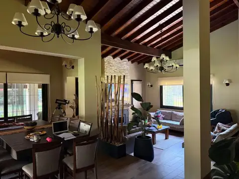 Casa en Venta en Countries y Barrios Cerrados en Fatima, USD 465.900