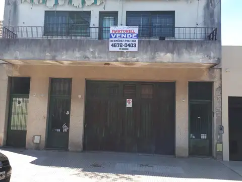 Galpón con viviendas en venta en Velez Sarsfield