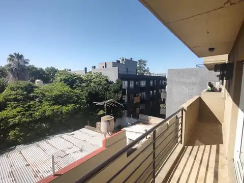 VENTA DEPARTAMENTO 2 AMBIENTES LUMINOSO