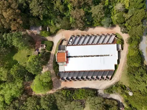 VENTA TERRENO CON HOTEL EN MALDONADO