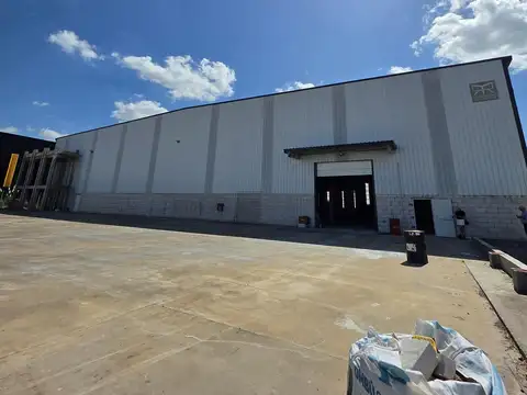 Nave Industrial en Alquiler de 5.278 m2 en Parque Industrial Ruta 6