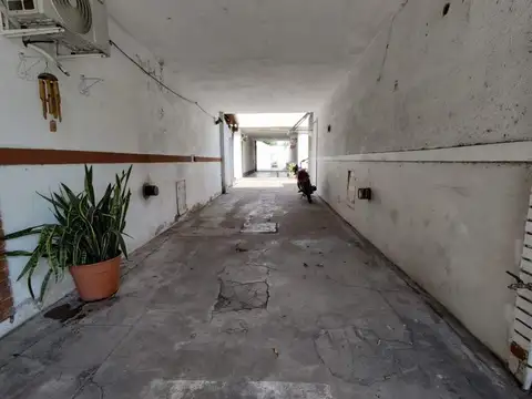 Carlos Calvo 1838 , Piso 0