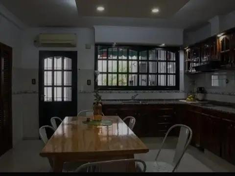 J. Maria De Alvear 500