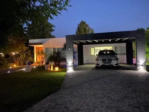 Casa en Venta en Alamo Alto, USD 330.000