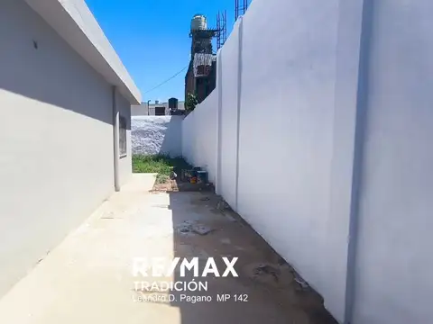 Casa 4 ambientes con 1 baño