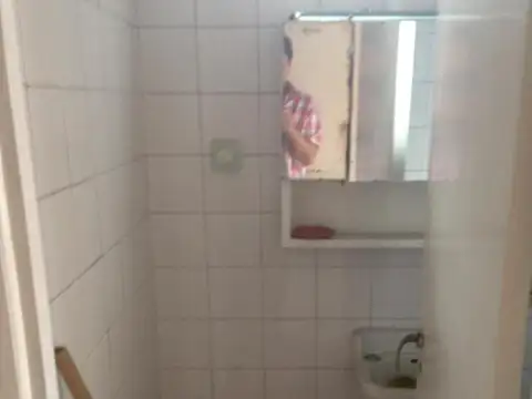 Local en Alquiler en Moron Sur, $ 740.000