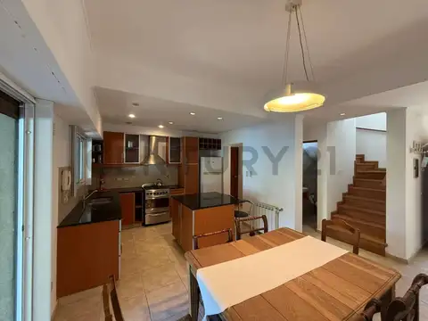 Casas en venta en barrio Ecológico de City Bell, 3 dormitorios, con pileta