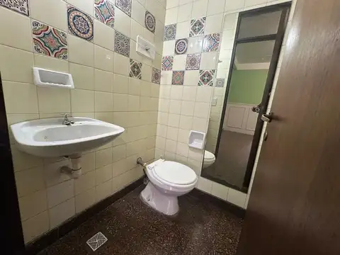 Oficina en Alquiler en Zona Centro, $ 250.000
