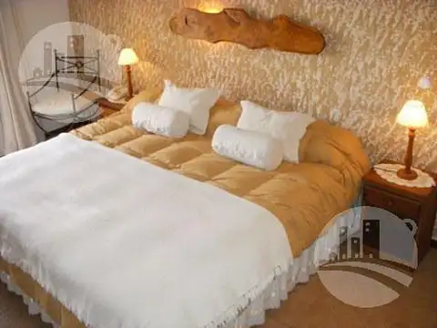 Hotel 20 hab. 3*