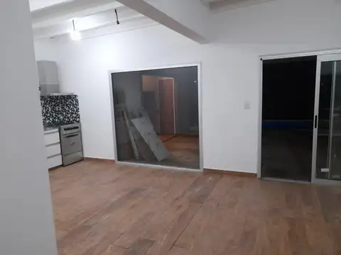 Casa 3 ambientes con 2 baños