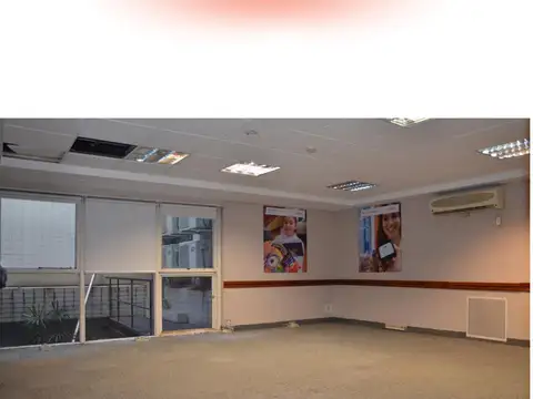 Oficina en Alquiler con 2 cocheras