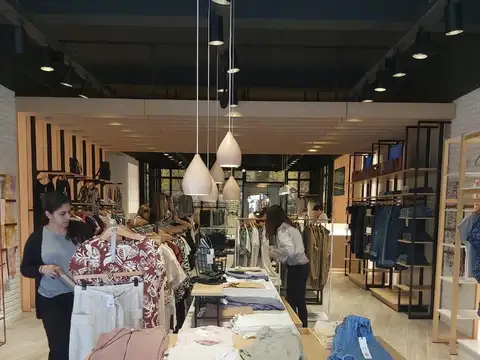 Local en Venta Via Pública