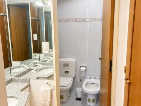 Departamento 4 ambientes con 2 baños