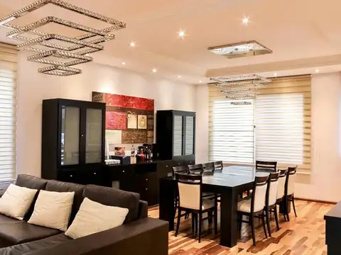 Casa en Alquiler en Funes, USD 3.400