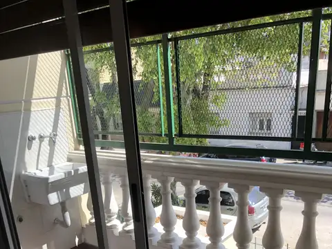 Nazarre 5700, Piso 1