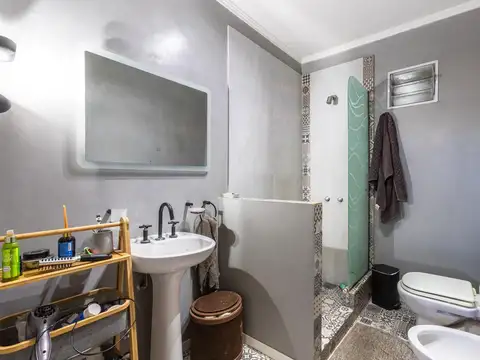 CASA DE 2 DORMITORIOS CON QUINCHO, COCHERA Y PISCINA EN VENTA BARRIO TANGO FISHERTON