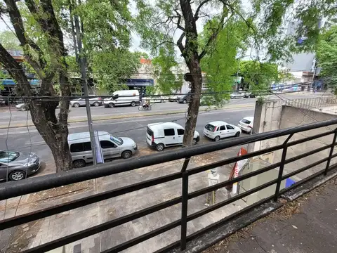 Avenida Pellegrini 3900, Piso 1