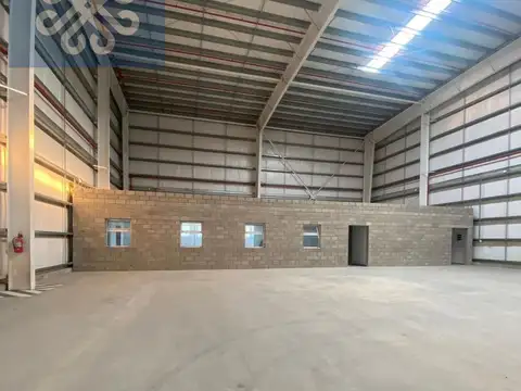 Nave Industrial en Benavidez de 3.850 m2 en Parque industrial Norlog