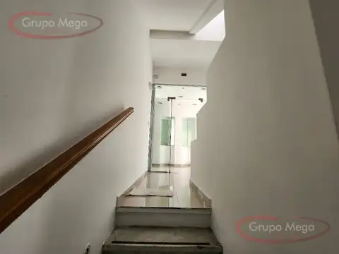 Oficina en Alquiler 35 años