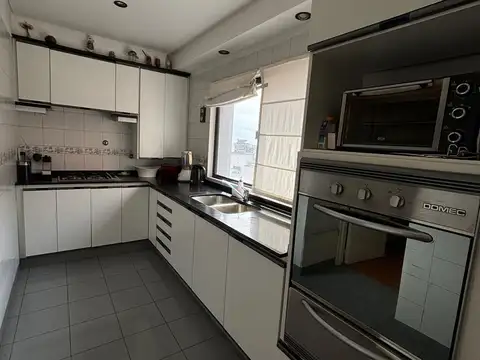 Departamento 4 ambientes con 3 baños