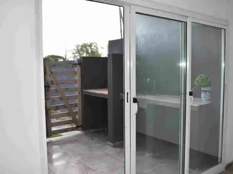 Depto Tipo Casa en Venta con 1 cocheras