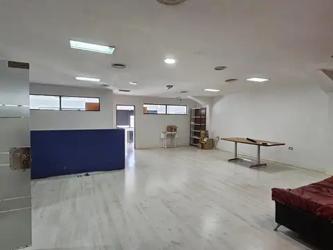 Alquiler Oficina de 200 m2 en Moron