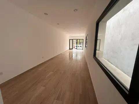 Local en Alquiler en Campana, $ 850.000