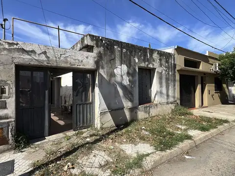 VENTA CASA A RECICLAR B. INDUSTRIAL OPORTUNIDAD