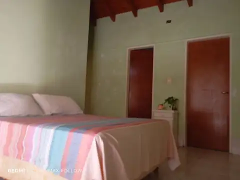 Casa 5 ambientes con 4 baños